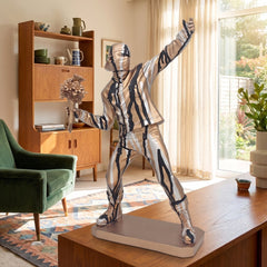 Home Luxe Modern Drip Art Flower Thrower Sculpture Figure | Gold