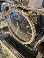 Hollywood Crown Mantle Clock Silver