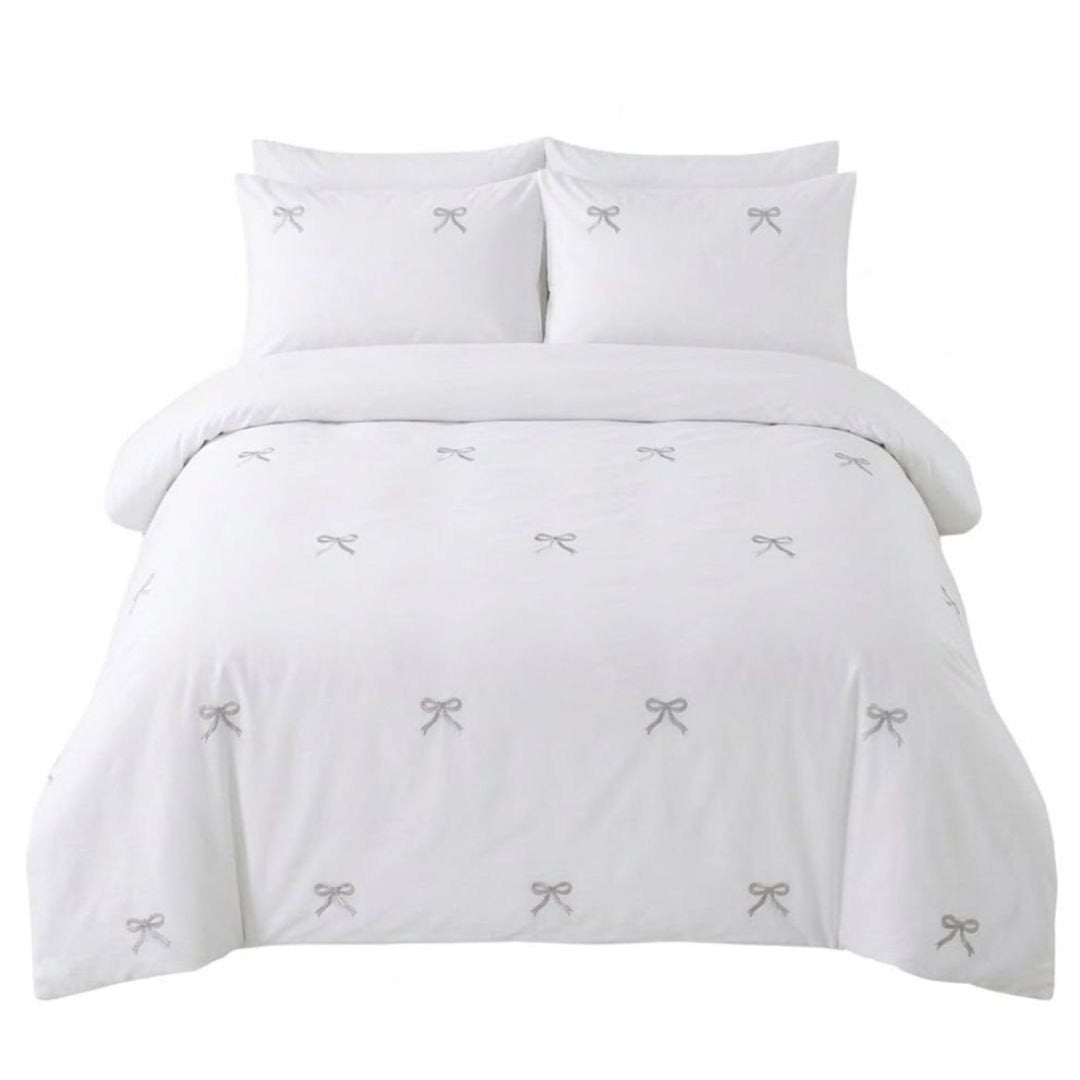 Gaveno Cavailia Silver Bow Embroidered Double Duvet Cover Bedding Set