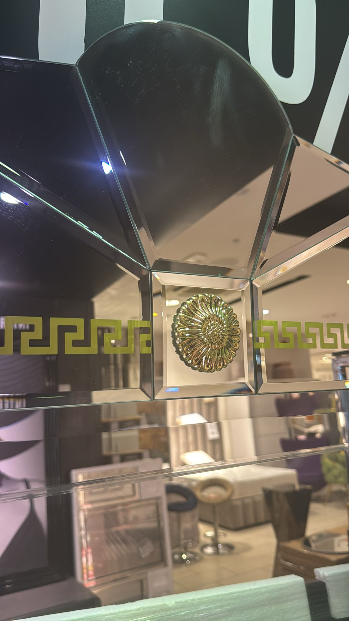 Golden Meander Mirror: Luxury Meets Classical Design | Home Luxe Interior.