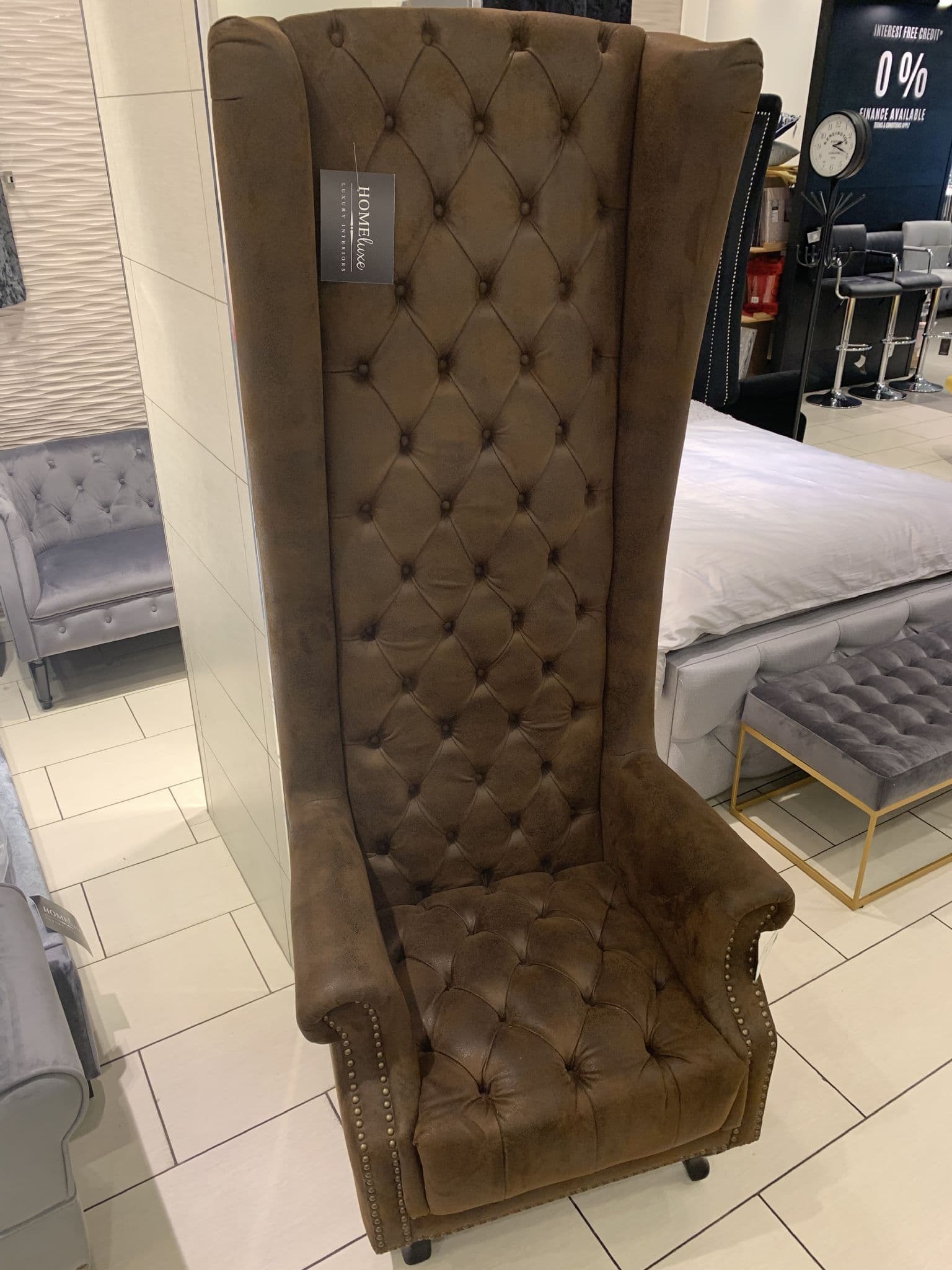 [EKM-AUTOGENERATED]Regents High Back Porter Chair In Brown Rustic Look