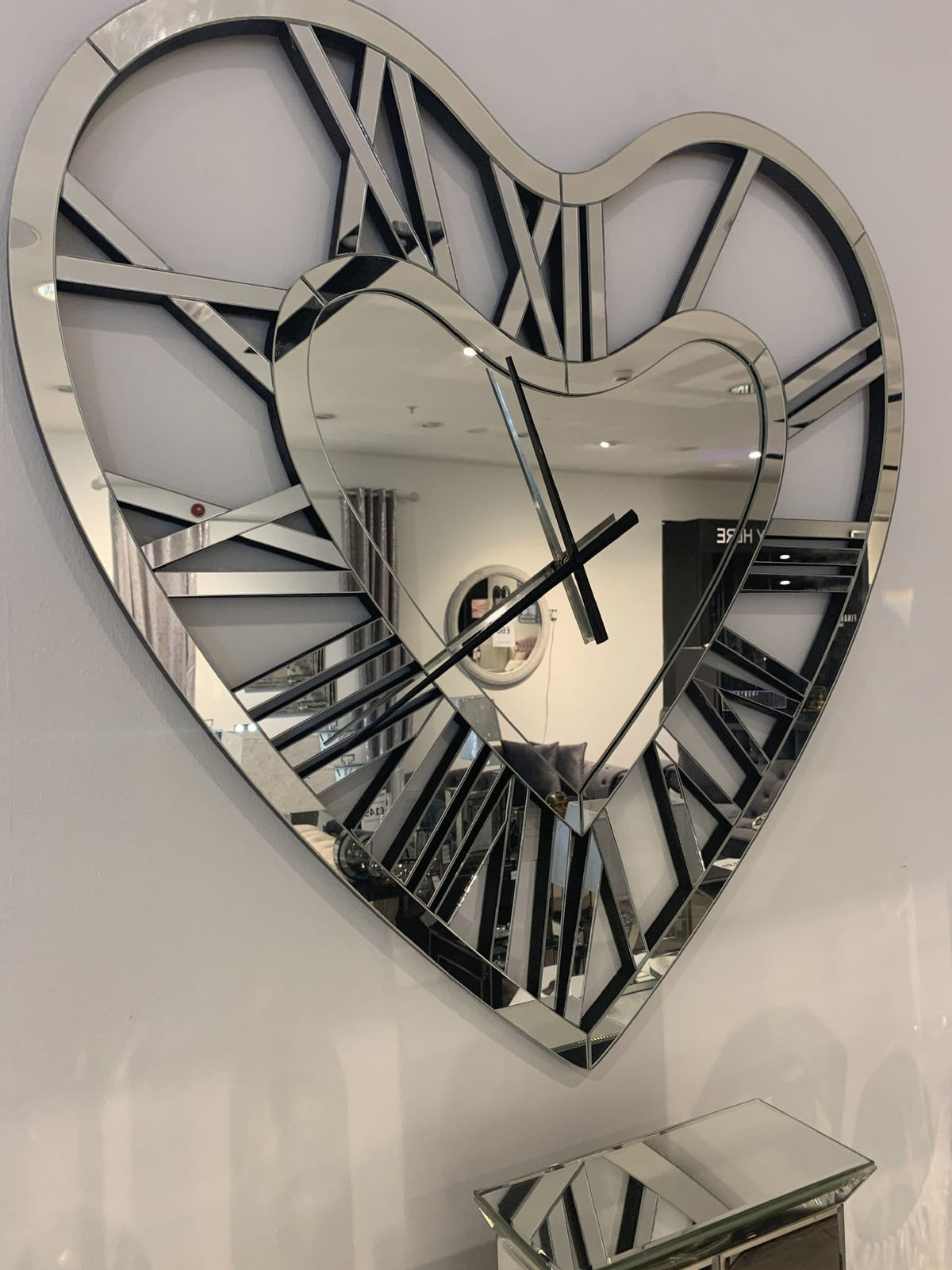 [EKM-AUTOGENERATED]Roman Style Heart Shape Mirror Clock 77cm