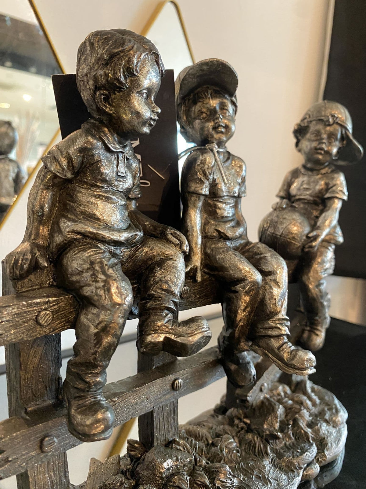 [EKM-AUTOGENERATED]Trio Kids On Fence