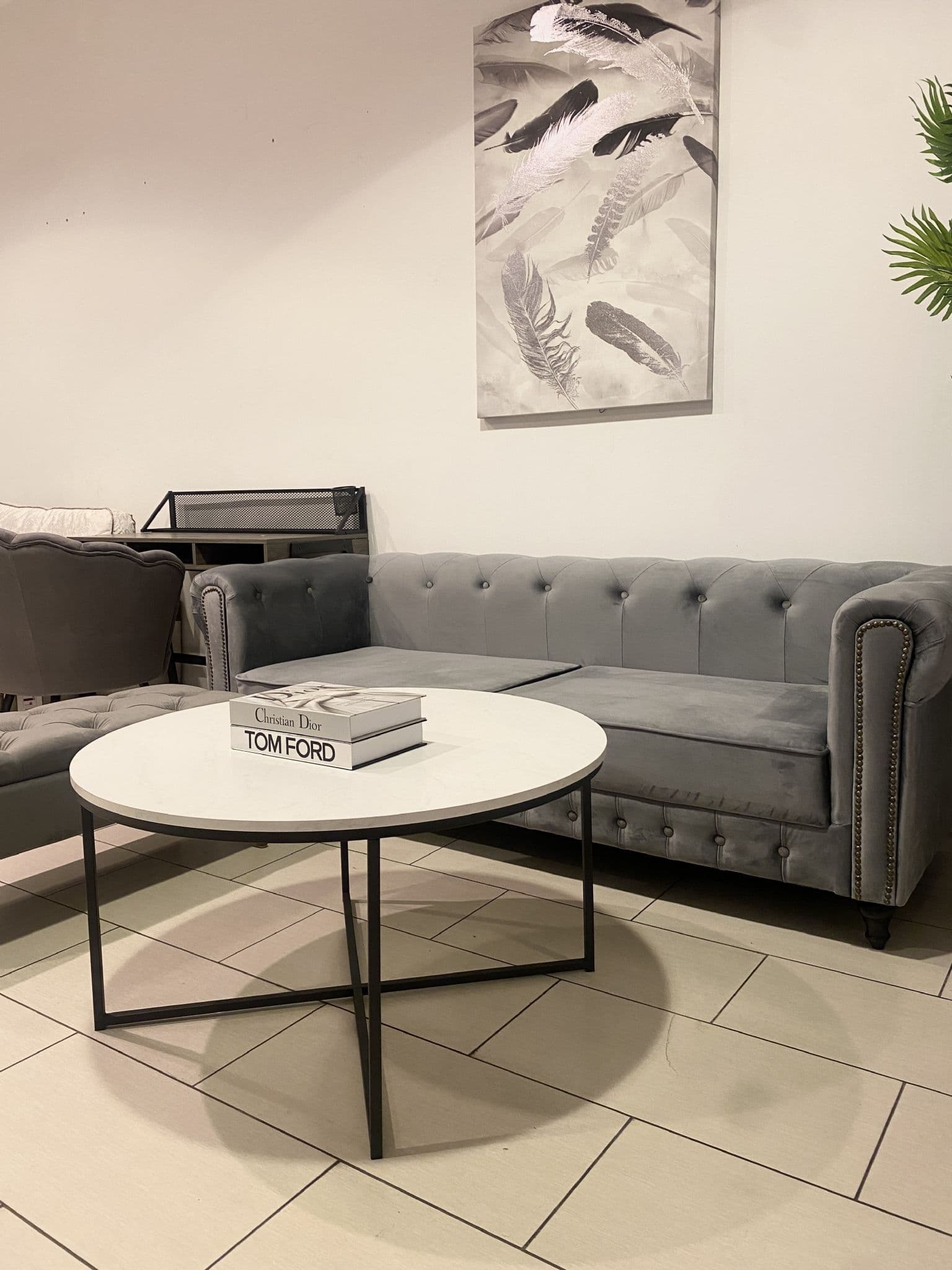 [EKM-AUTOGENERATED]White Faux Marble Round Coffee Table With Black Frame